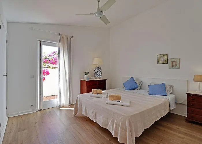 Golf 1 With Pool By Homing Willa